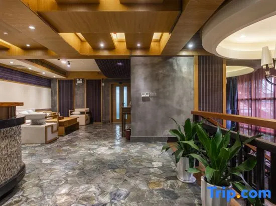 Yuansu Apartment (Shenzhen Bus Terminal)