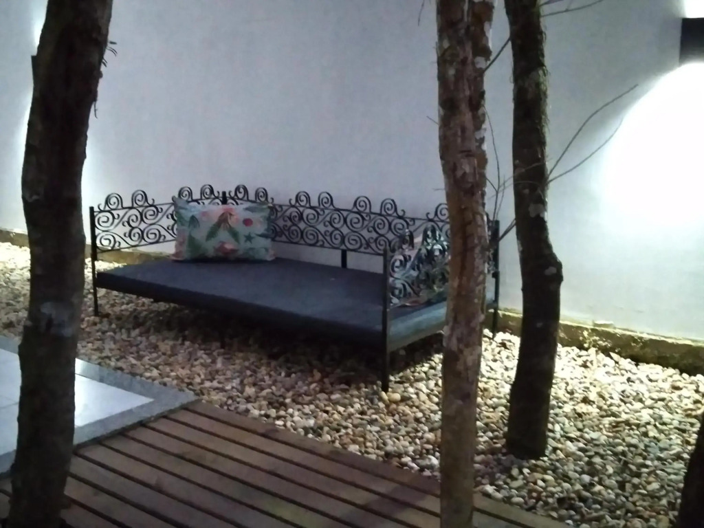 Casa com dois pavimentos nova, em Mariscal