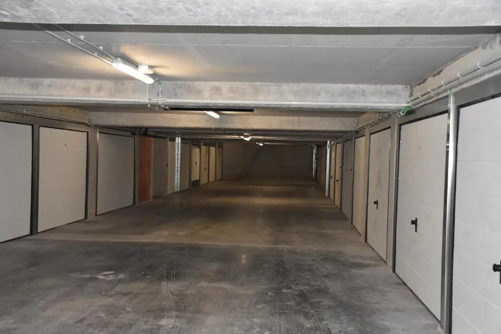 Lichtrijk 2-slaapkamerappartement met zeezicht en gratis parking