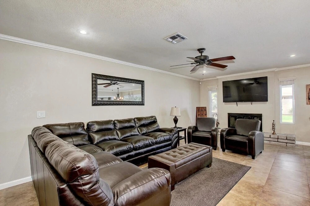 SLS Verde - Luxury Estate with FREE Heated Pool, Spa, Pool Table & Muc