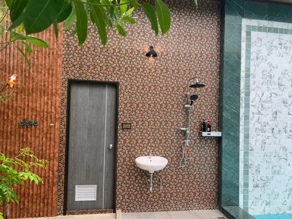 Lets Chill Pool Villa Najomtien Sattahip