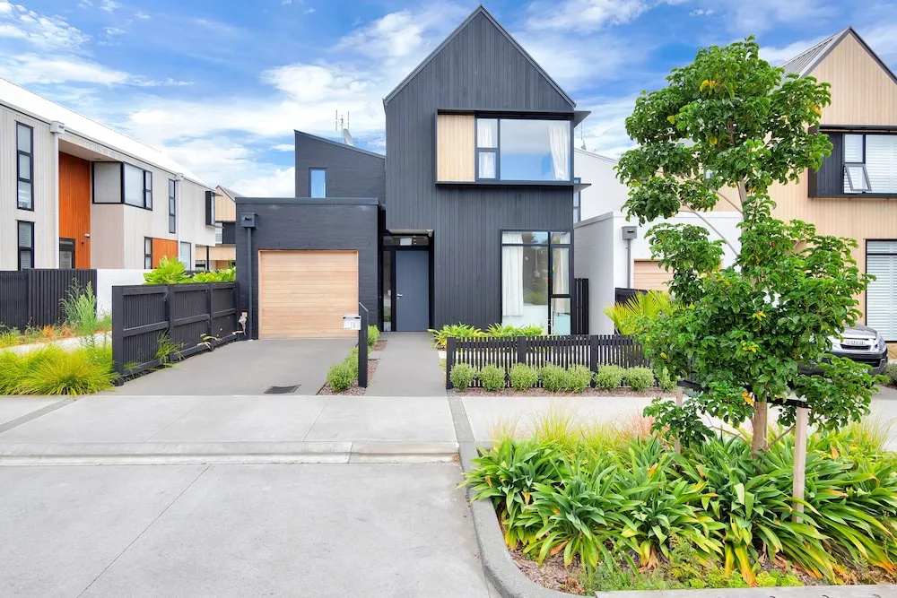 Wonderful Hobsonville Three Bedroom Home