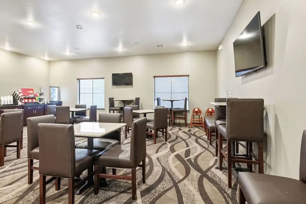 Cobblestone Hotel & Suites - Mosinee
