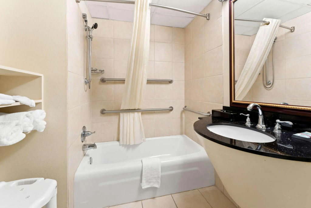 Best Western Riverside Inn