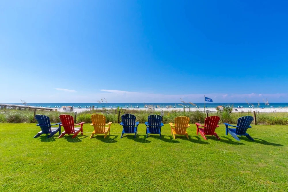 New Sleeps 7 Beach Fun Dining Palmaway