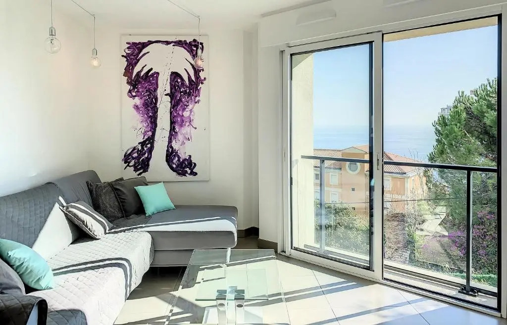 Sea view and terrasse near Monaco