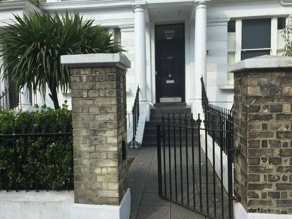 Irwin Apartments at Notting Hill