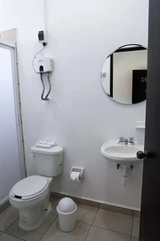 Hotel Kinyaah
