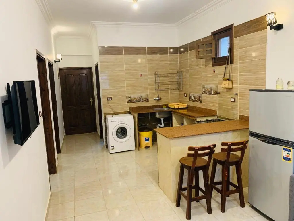 Relaxing 2-bdrm with strong Wi-Fi and private garden