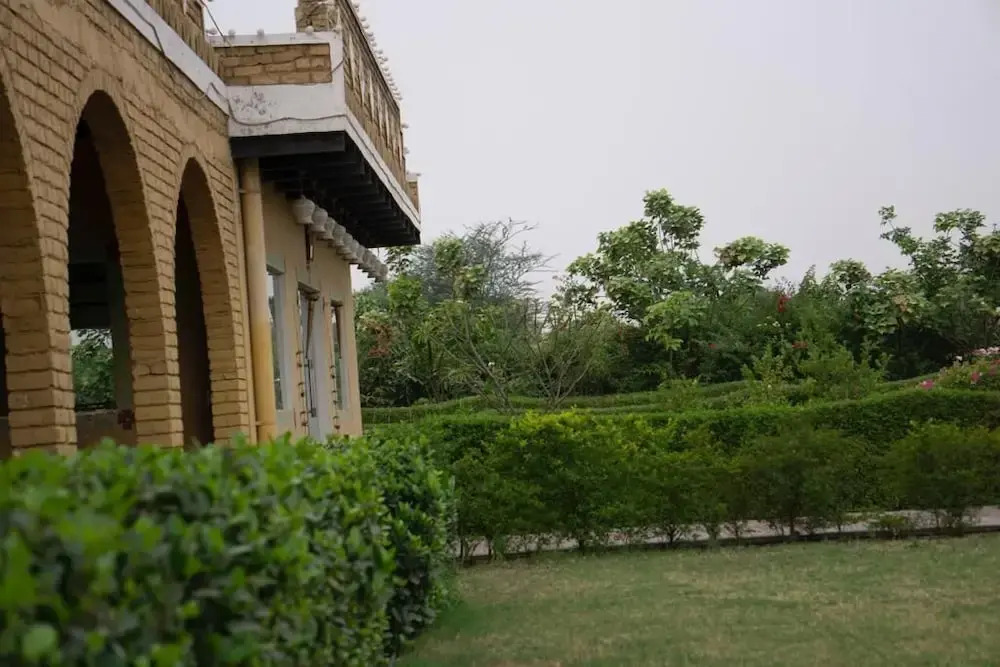 Sultanpur Resorts