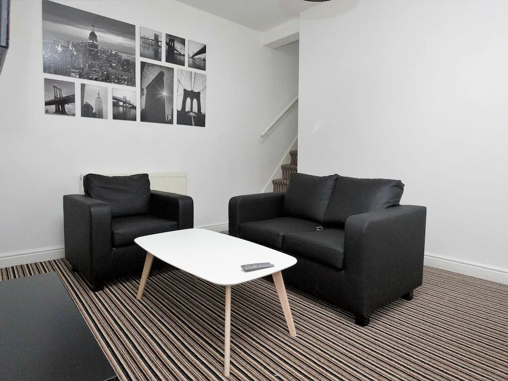 Kirkstall House