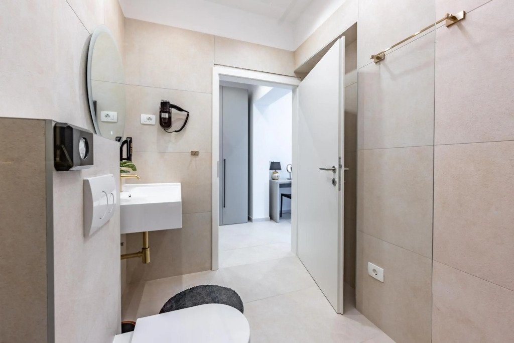 Rooms with free parking