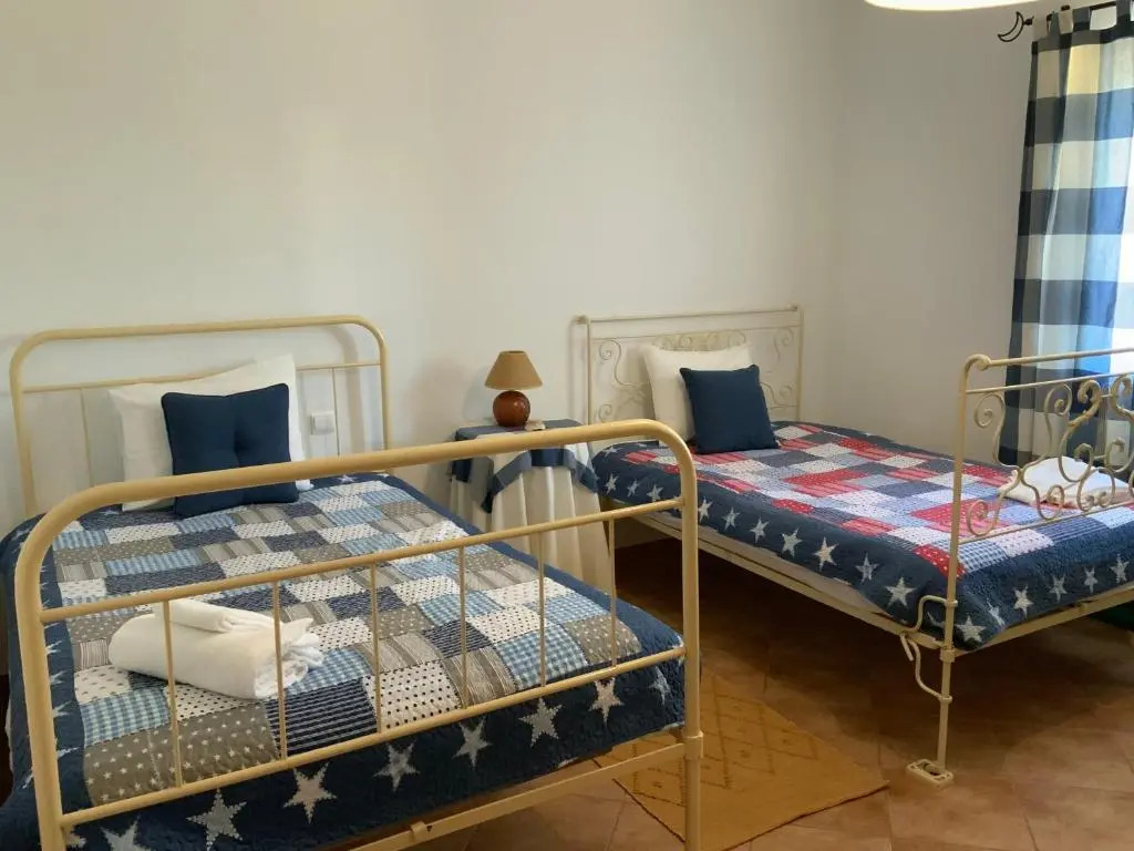 Guest House Alfarrobeiras