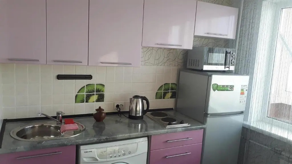 Elitnaja kvartira na naberezhnoj reki Irtysh