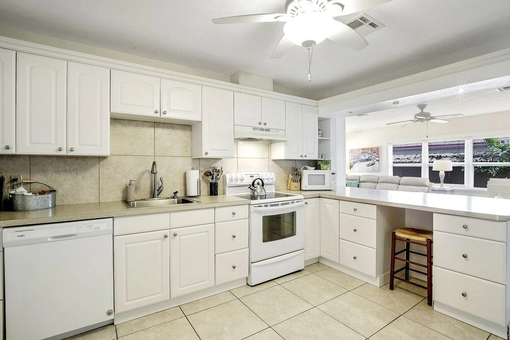 Bay Breeze Bungalow
