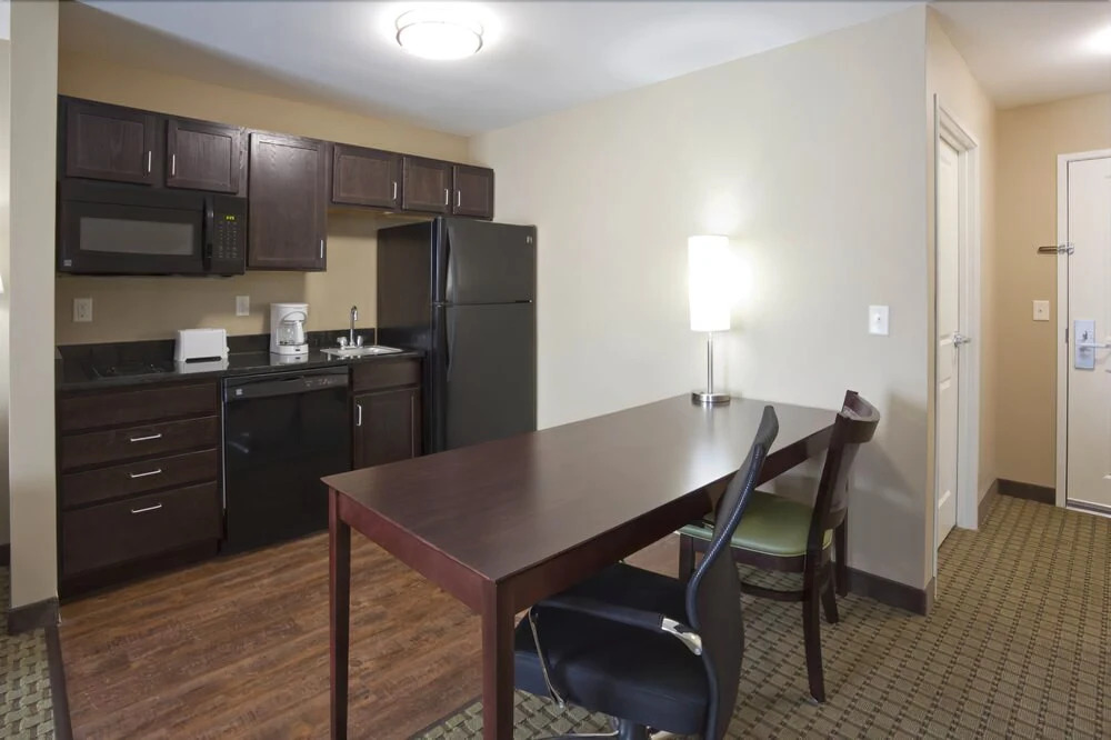 GrandStay Hotel & Suites Thief River Falls