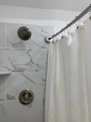 Gorgeous One - 2Bdrm Home-Metro and Pkg. nearby