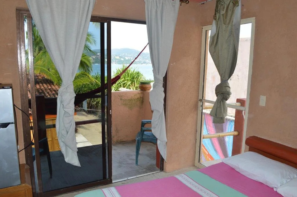 Suites Playa La Ropa Hotel El Pirata