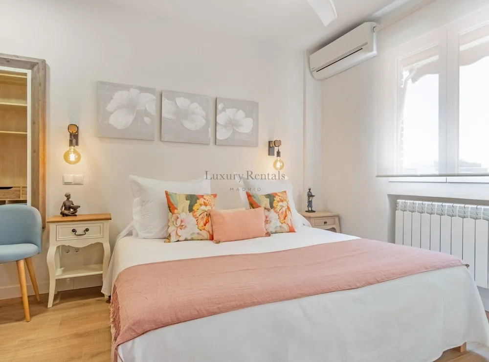 Apartment for 4 in Chamberi ( Plaza Olavide II )