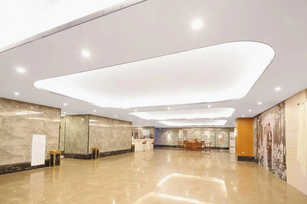 Vienna International Hotel (Wuhe Guomao)