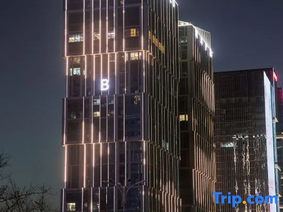 Rosewood Hotel (Zhoukou Yulin Smart Center Vocational and Technical College)