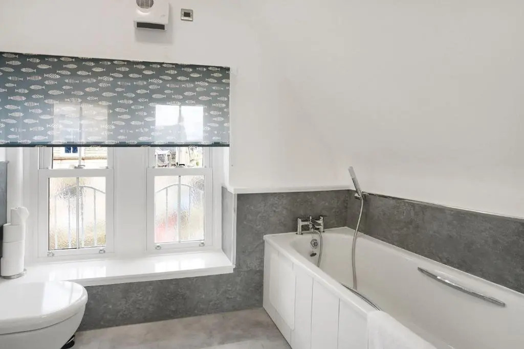Myreton Hill Apartment