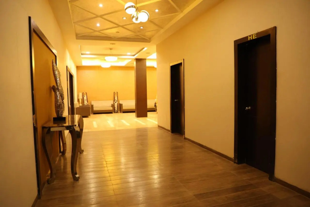 Hotel Varun