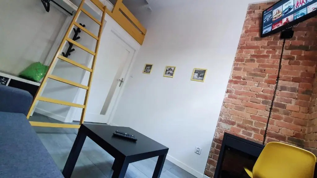 Trzypokojowy apartament KATOWICE Damrota 4