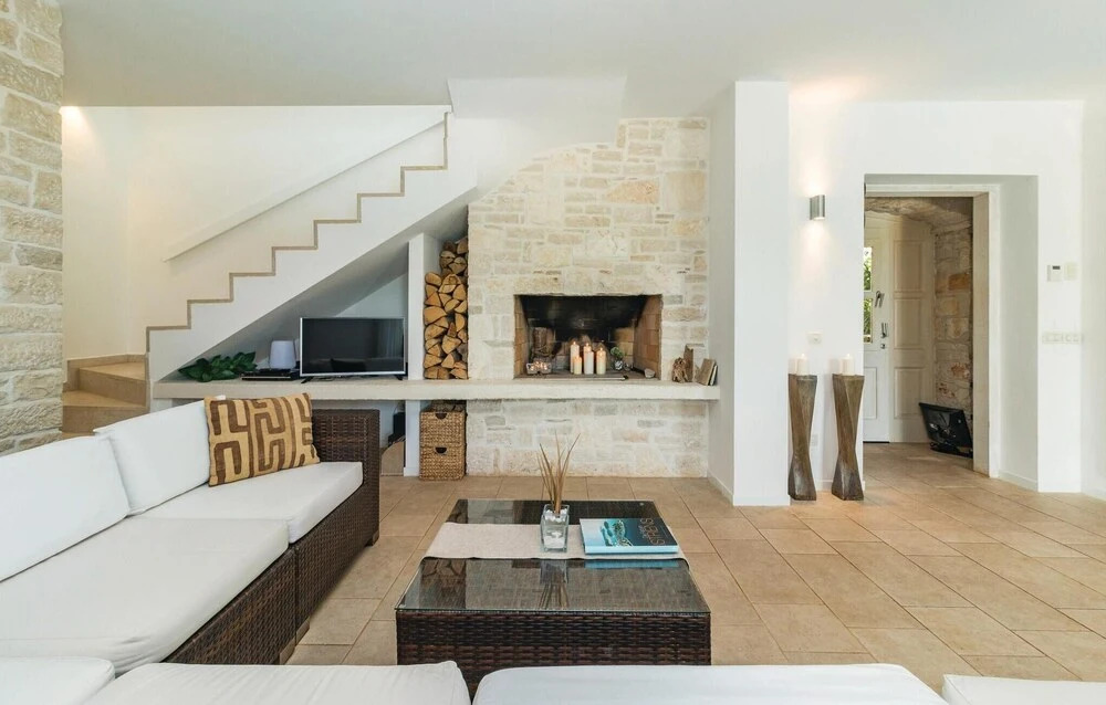 Three-Bedroom Holiday Home In Stifanici