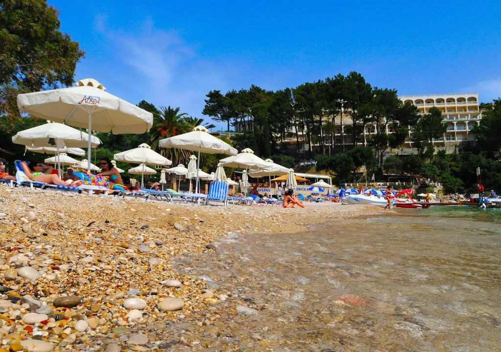 Akrotiri Beach Resort & Spa