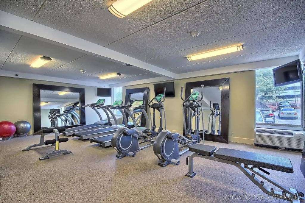 Holiday Inn Express Charleston-Civic Center by IHG
