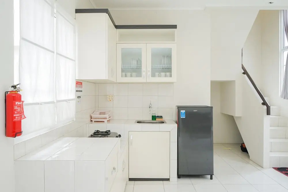 Homey Studio at Alesha Vanya Park BSD Guest House (Sharing Bathroom)