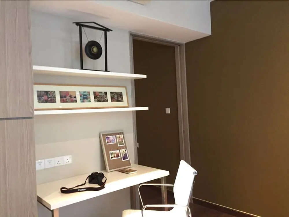 Modern Downtown Oasis Aloha Suite