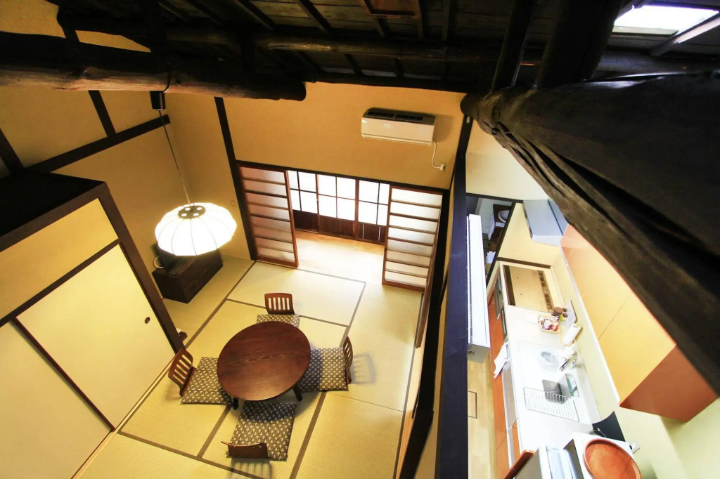 Yamanaka Aburaten Machiya Guesthouse