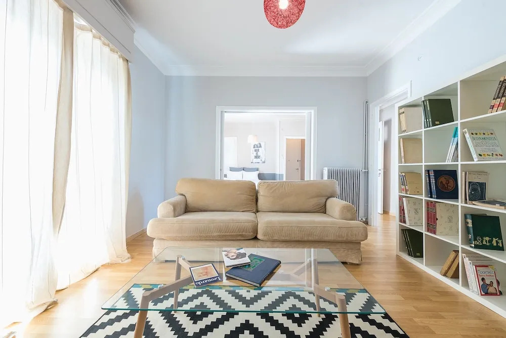 Relaxing Kerameikos Penthouse by Cloudkeys