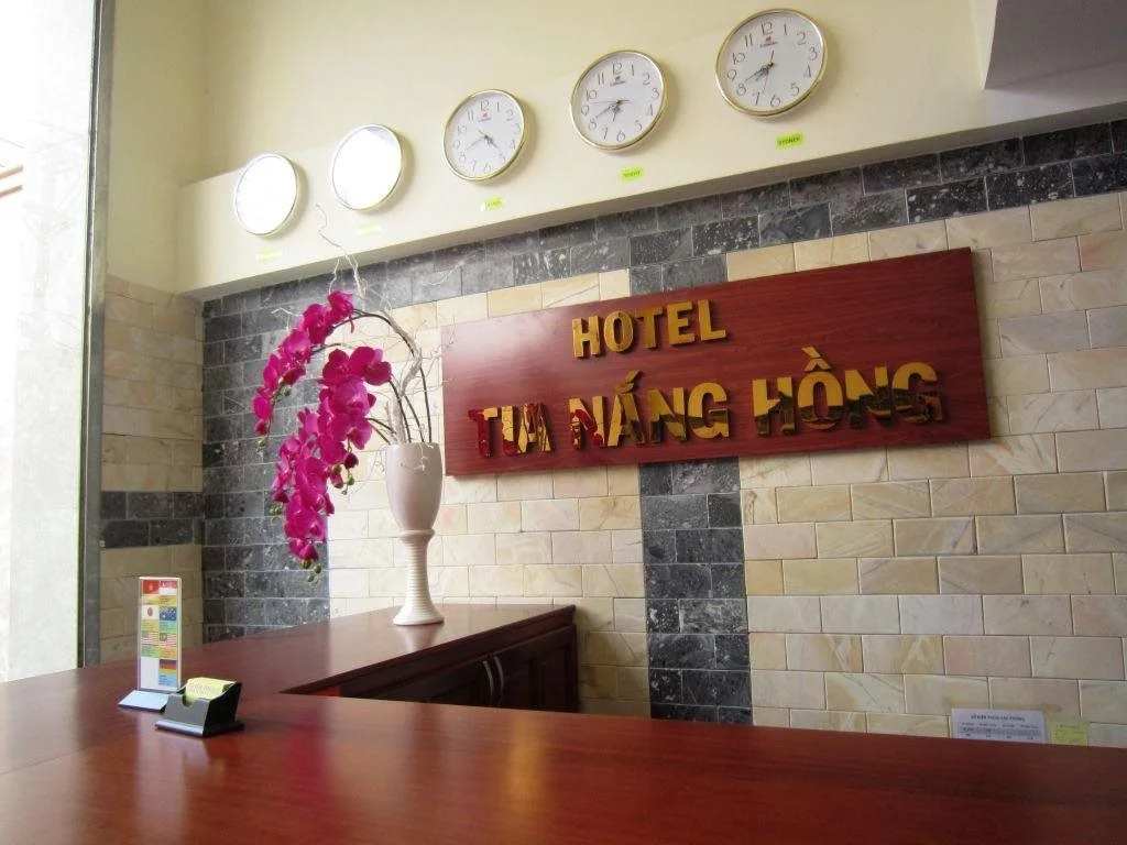 Pink Sunbeam Hotel
