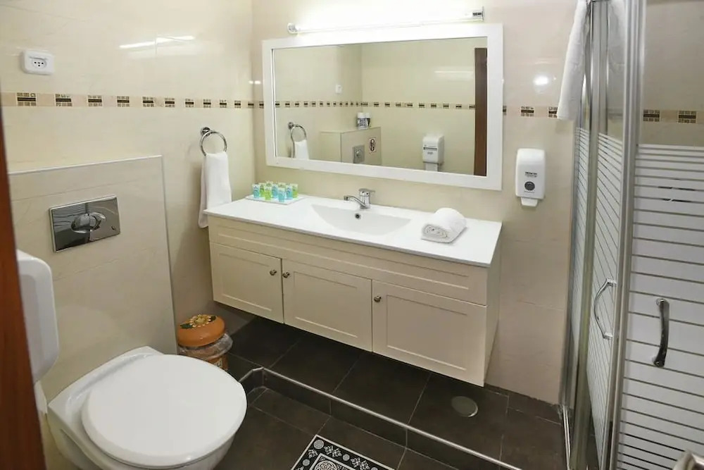 Avi's Suites - 44 Hativat Hanegev