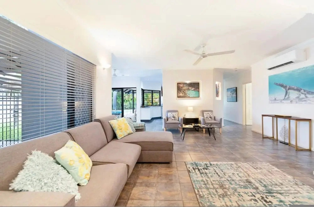 Zenhouse Cityside Family House Pool Markets