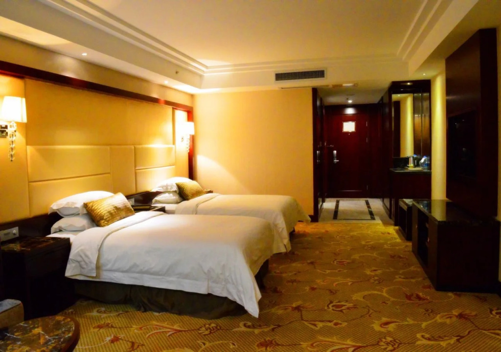 Tianjin Huaxin Peninsula Hotel