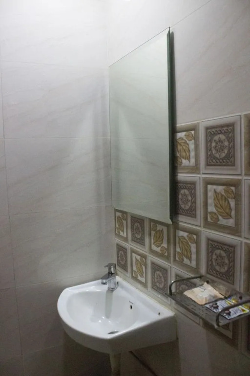 Hotel Embassy Grand