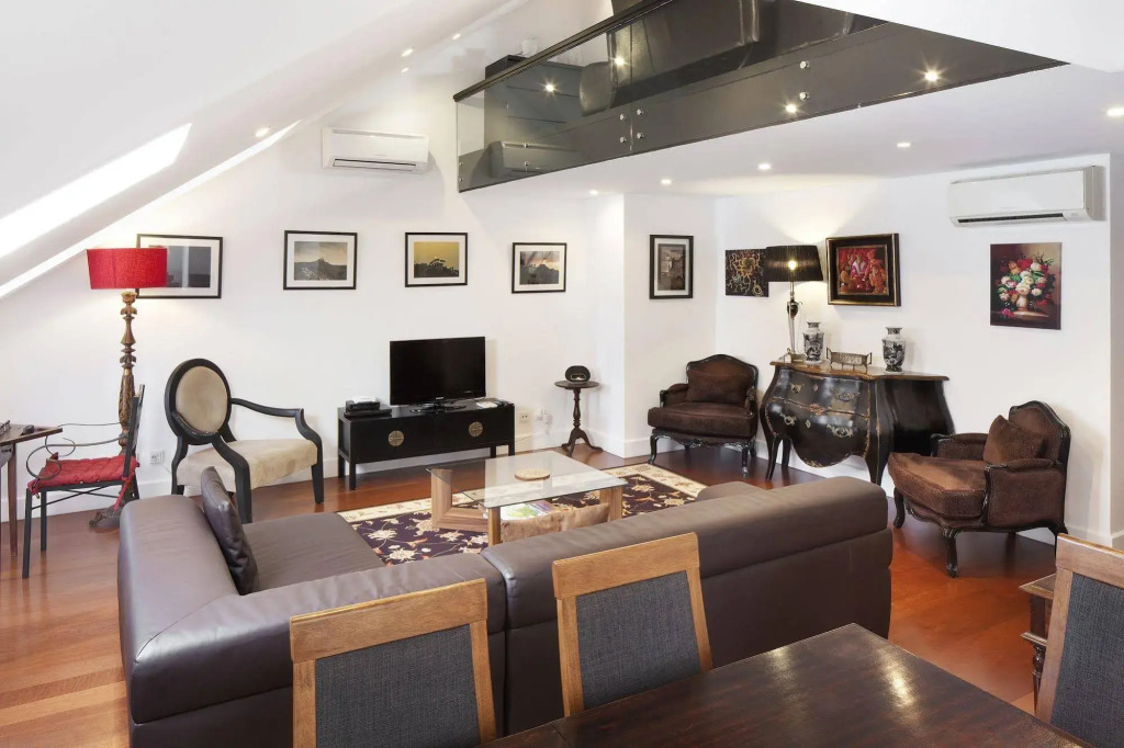 Lisbon Rentals Chiado