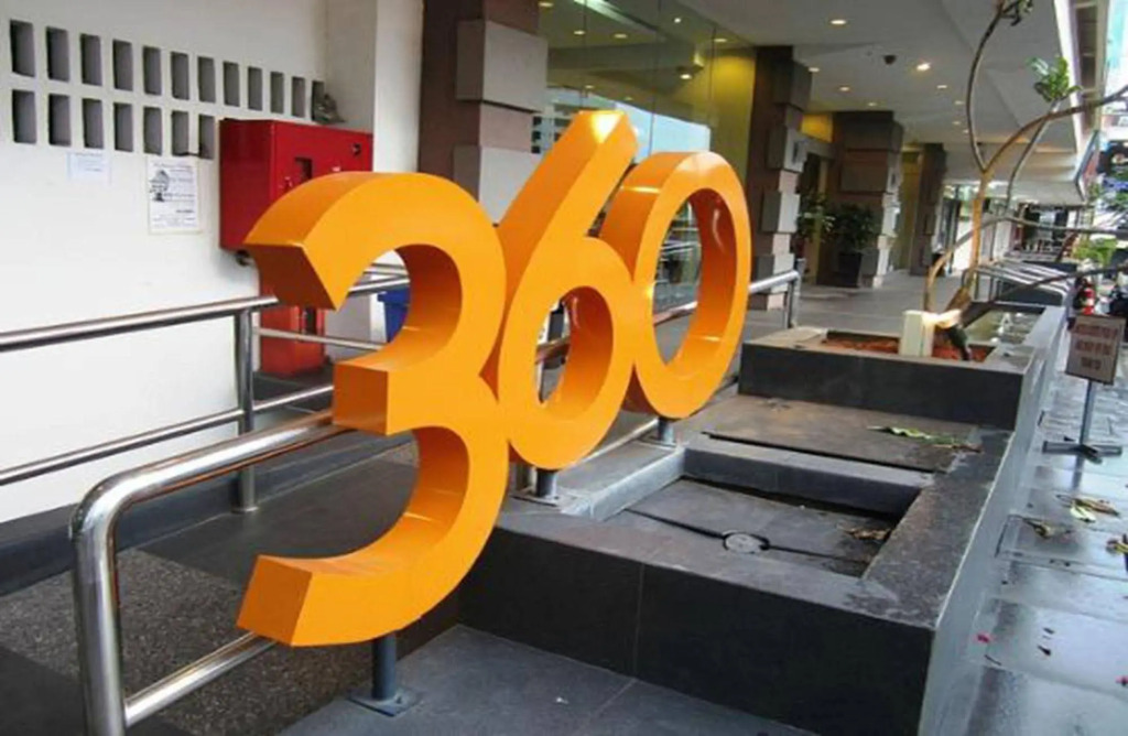 Hotel 98