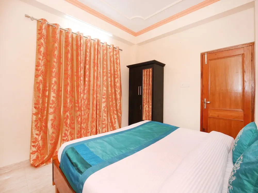 OYO 10860 Home Modern 3BHK New Shimla