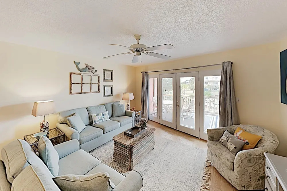 1233 W Lagoon Avenue Townhouse Unit A 2 Bedrooms 3 Bathrooms Townhouse