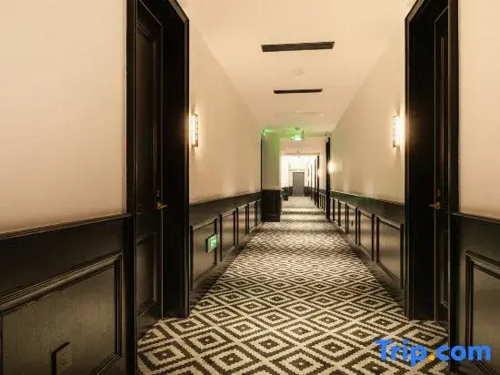Yujian City Resort Hotel (Guiyang Poly Phoenix Bay Zaojiao Well Subway Station)