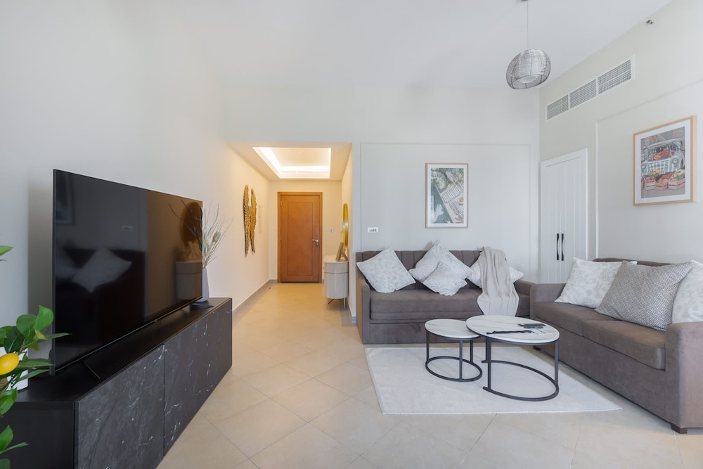 Barsha Heights Sleeps 3 in an Amazing Location