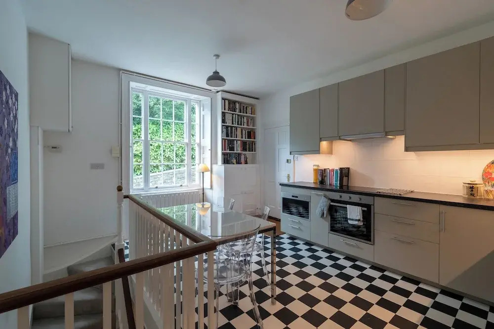 Somerset House - Charming Period 1BD