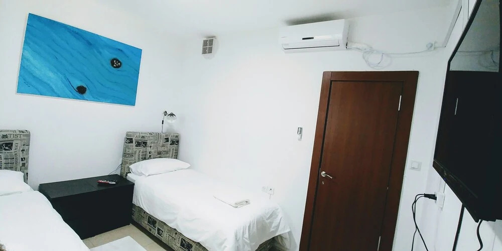 Old Jaffas Penthouse Boutique Hostel
