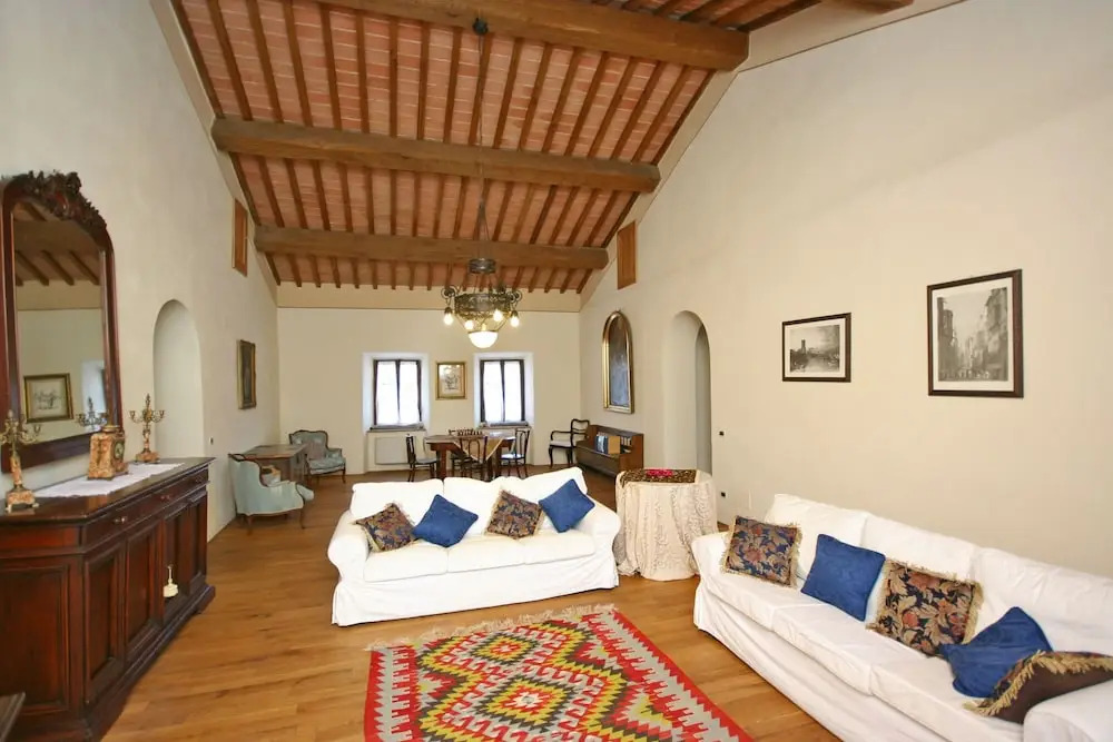 Villa Capolona by PosarelliVillas