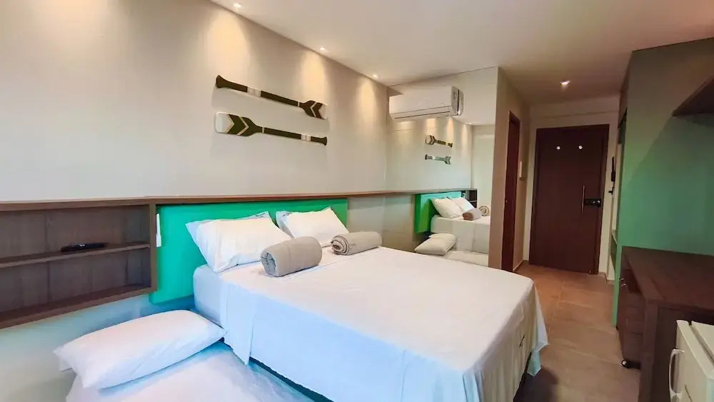 Max Carneiros Suites by CTA